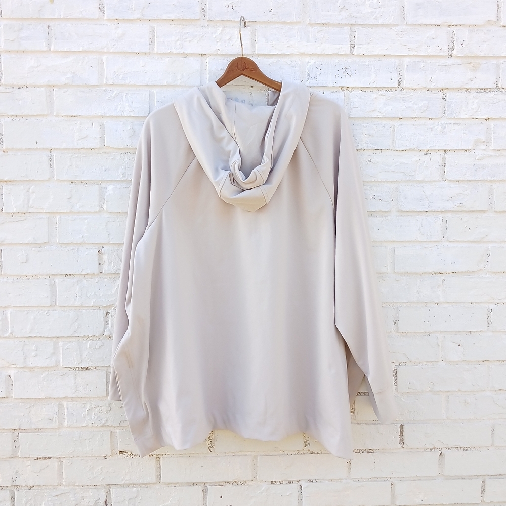 Athleta Glacier Poncho Hoodie Large - Picture 6 of 7